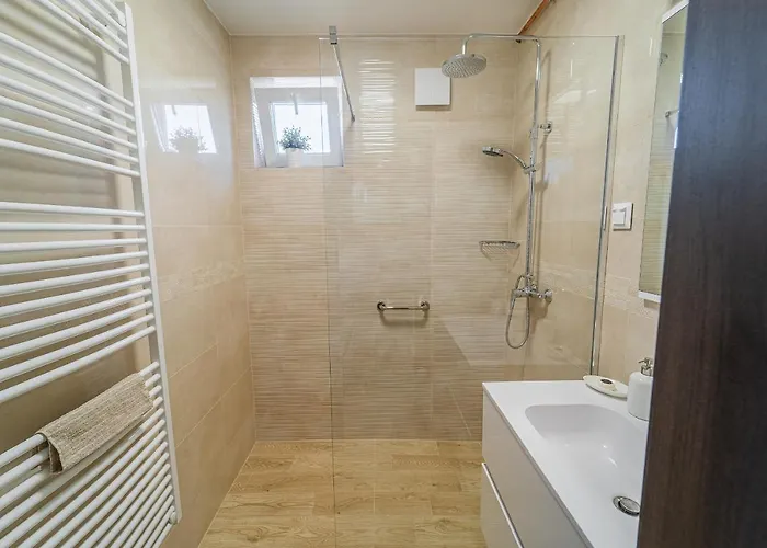 Idevar-lak * ולנצה