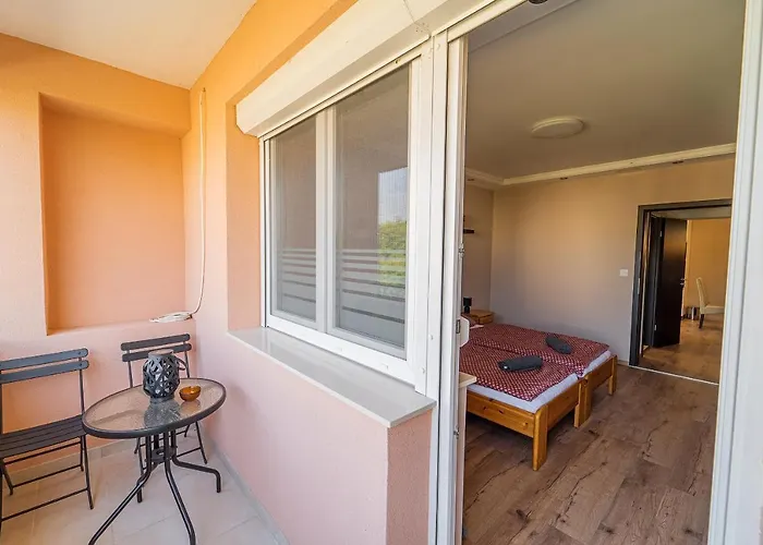 Idevar-lak Apartment